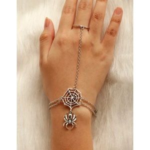 3/$33 Silver Spider Web Ring Bracelet Hand Chain